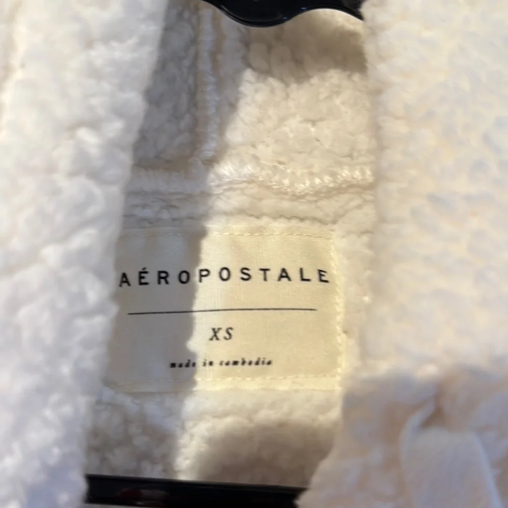 Cozy White Sherpa Hoodie - Picture 2 of 4